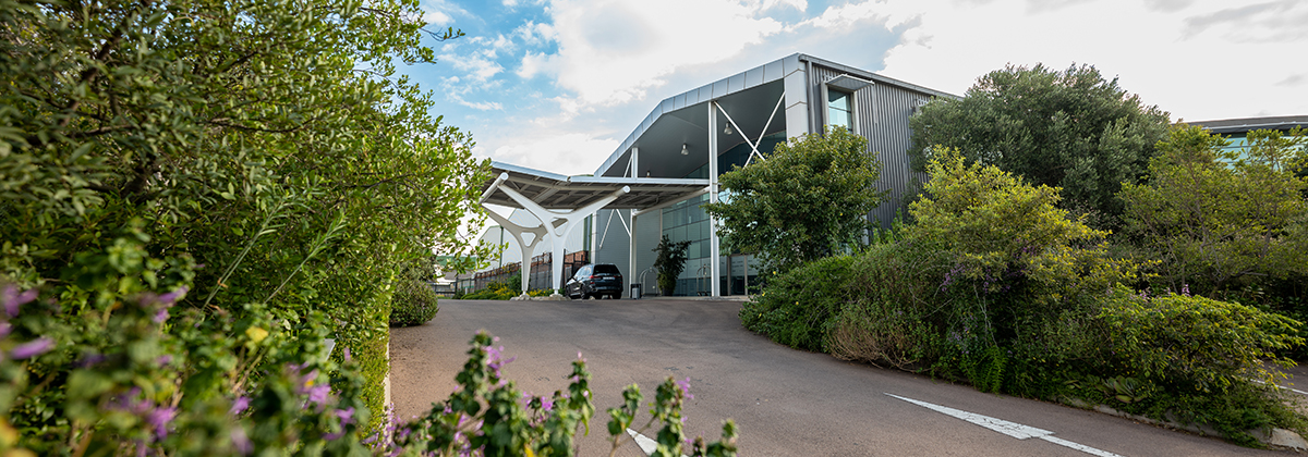FIREBLADE D2-106 Fireblade Aviation building